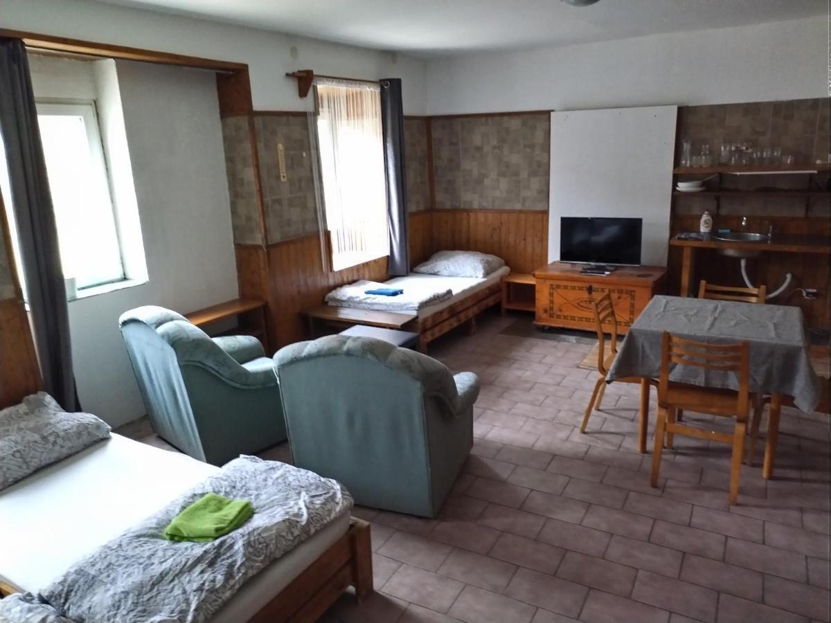 Bed and Breakfast U Dragouna Cholina Екстер'єр фото